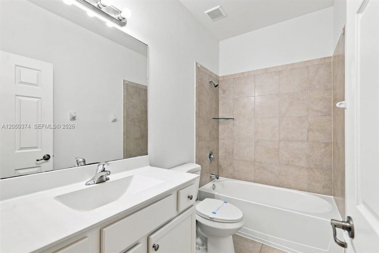 125 SE 34th Ter, Homestead, FL 33033 Photo
