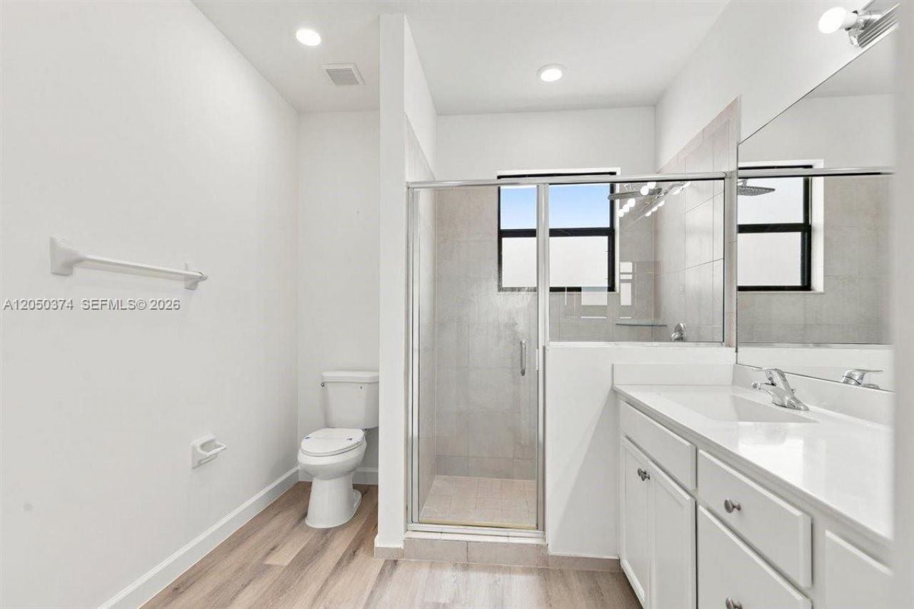 125 SE 34th Ter, Homestead, FL 33033 Photo