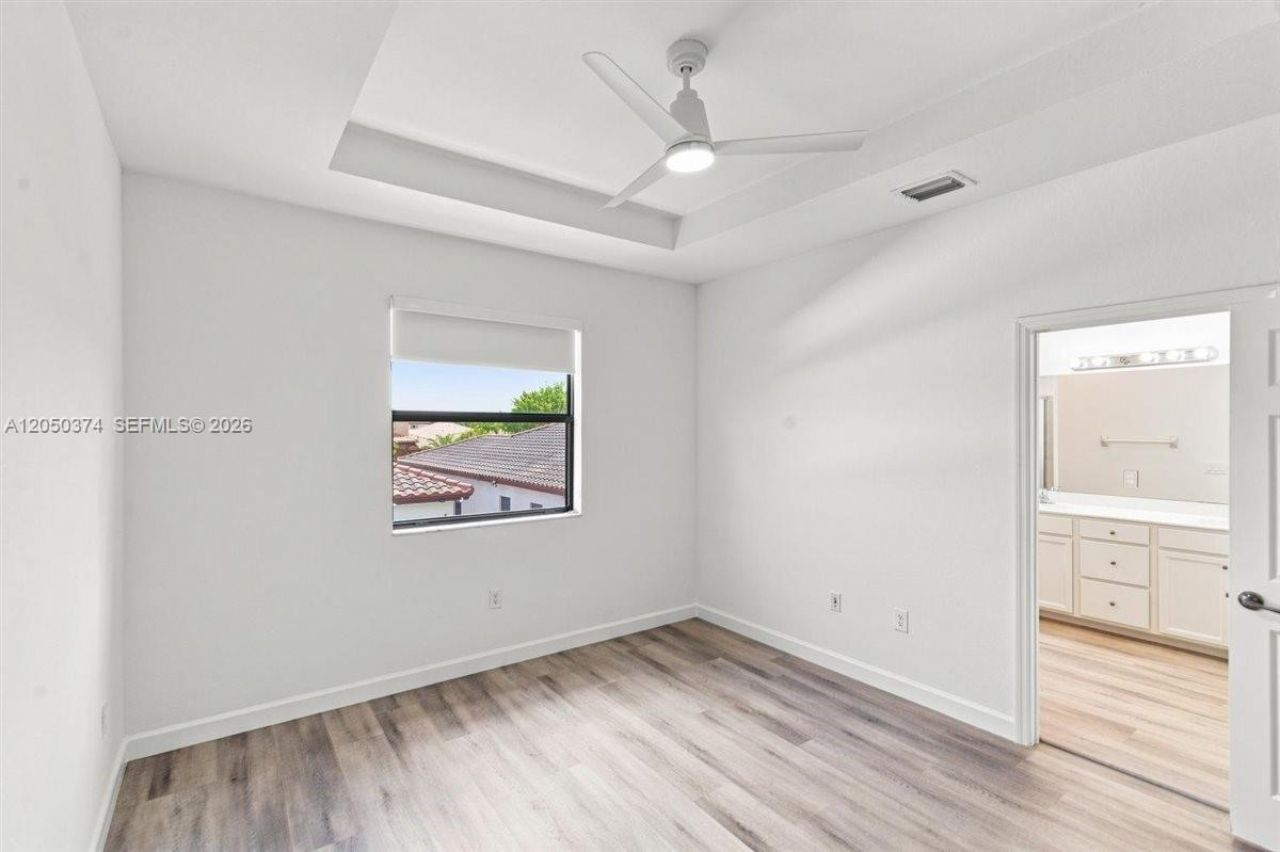 125 SE 34th Ter, Homestead, FL 33033 Photo