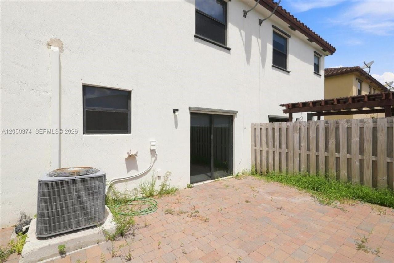 125 SE 34th Ter, Homestead, FL 33033 Photo