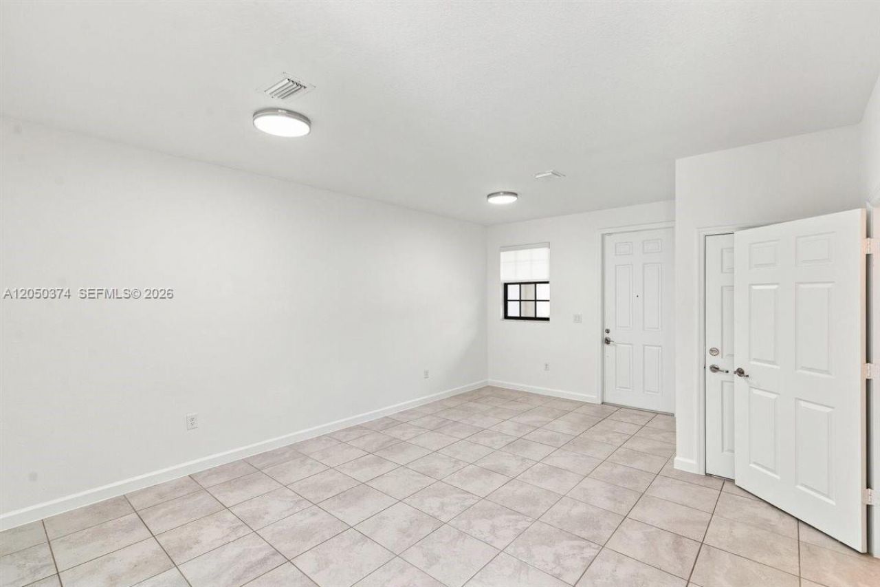 125 SE 34th Ter, Homestead, FL 33033 Photo