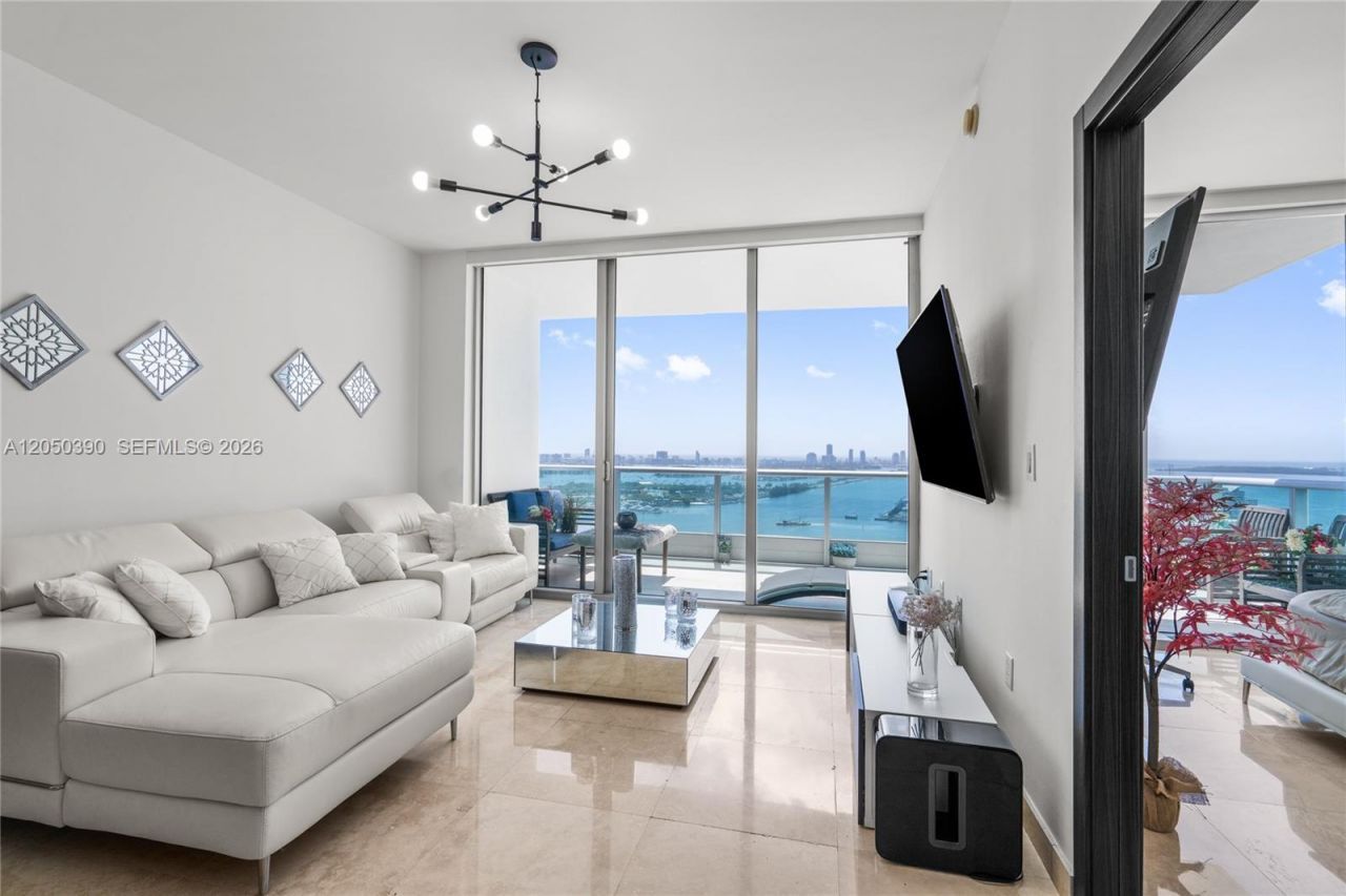 900 Biscayne Blvd, Unit 3704, Miami, FL 33132 Photo