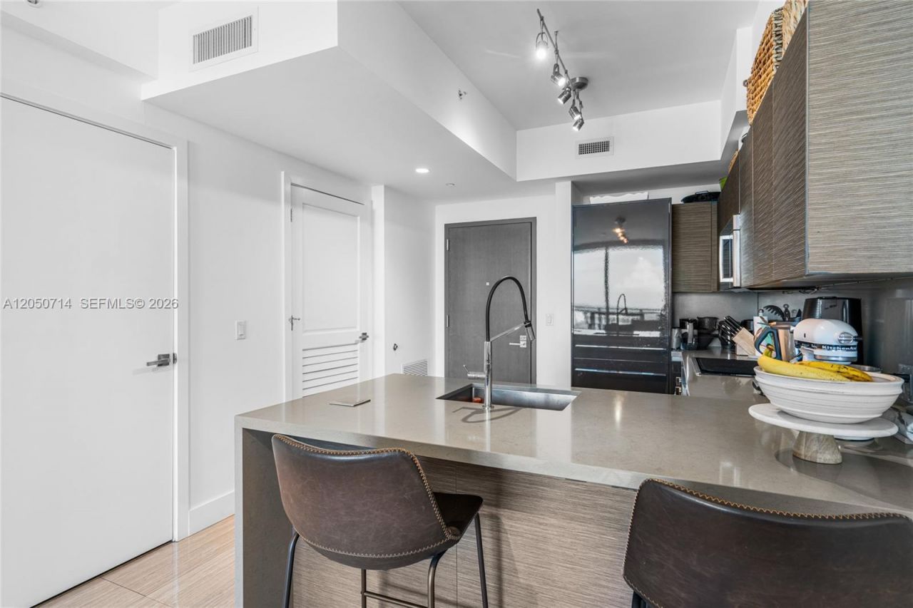 1080 Brickell Ave , Unit 4102, Miami, FL 33131 Photo