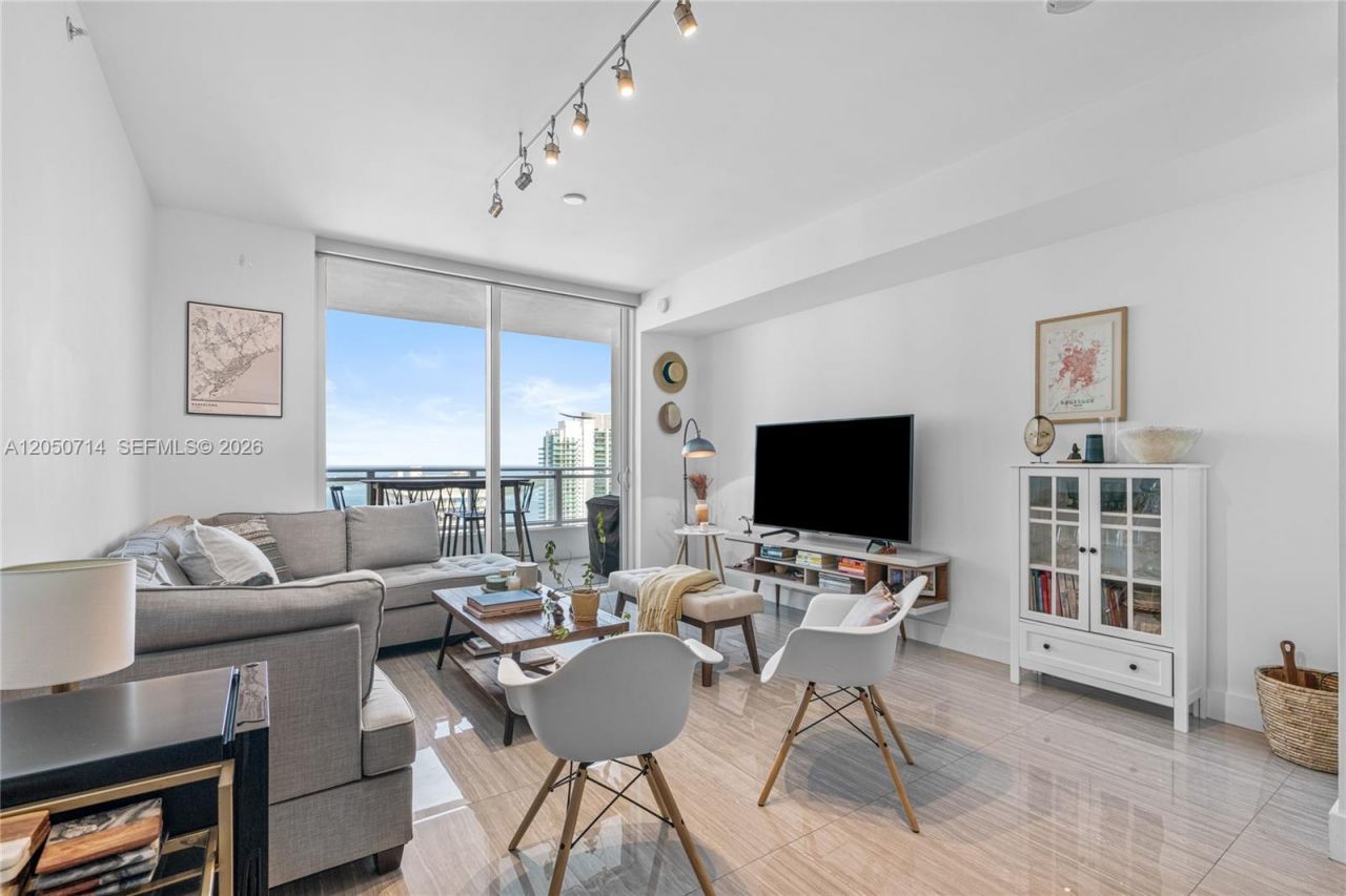 1080 Brickell Ave , Unit 4102, Miami, FL 33131 Photo