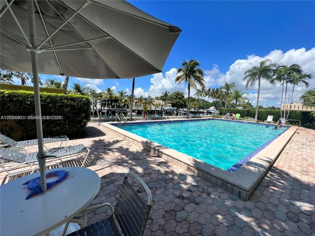 2350 NE 135th St , Unit 403, North Miami, FL 33181 Photo