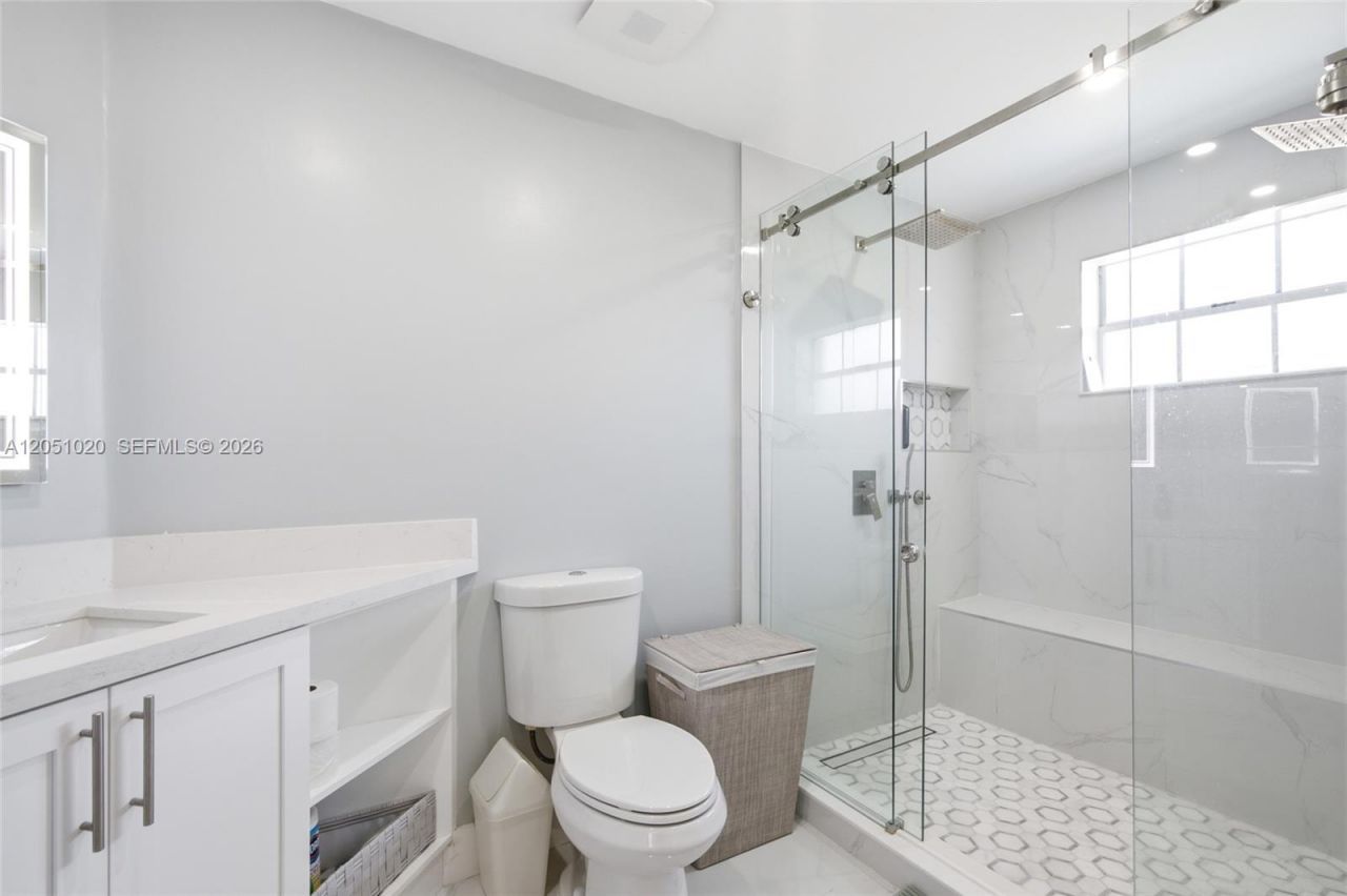 11980 SW 99th St, Miami, FL 33186 Photo