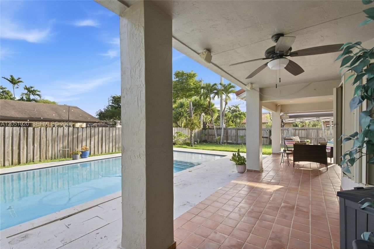 11980 SW 99th St , Miami, FL 33186 Photo