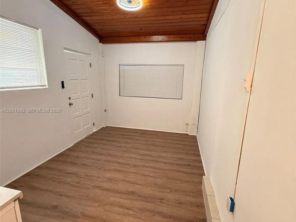 2750 SW 26th St , Unit 1, Miami, FL 33133