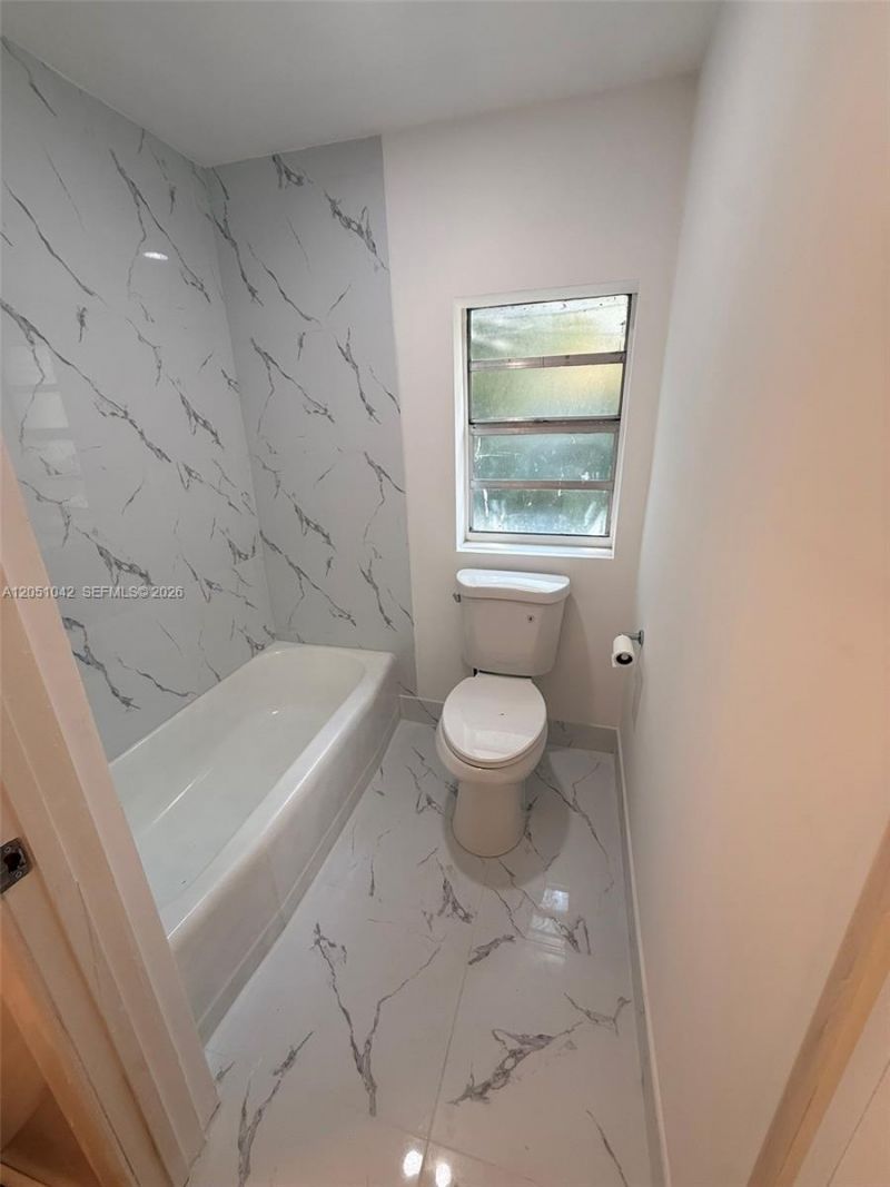 2750 SW 26th St , Unit 1, Miami, FL 33133 Photo