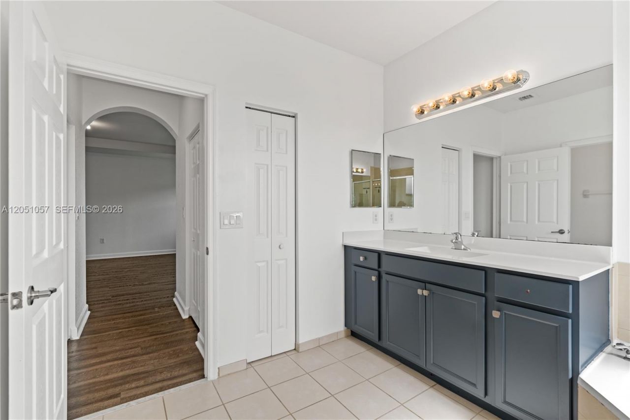 3573 W 93rd Pl, Hialeah, FL 33018 Photo