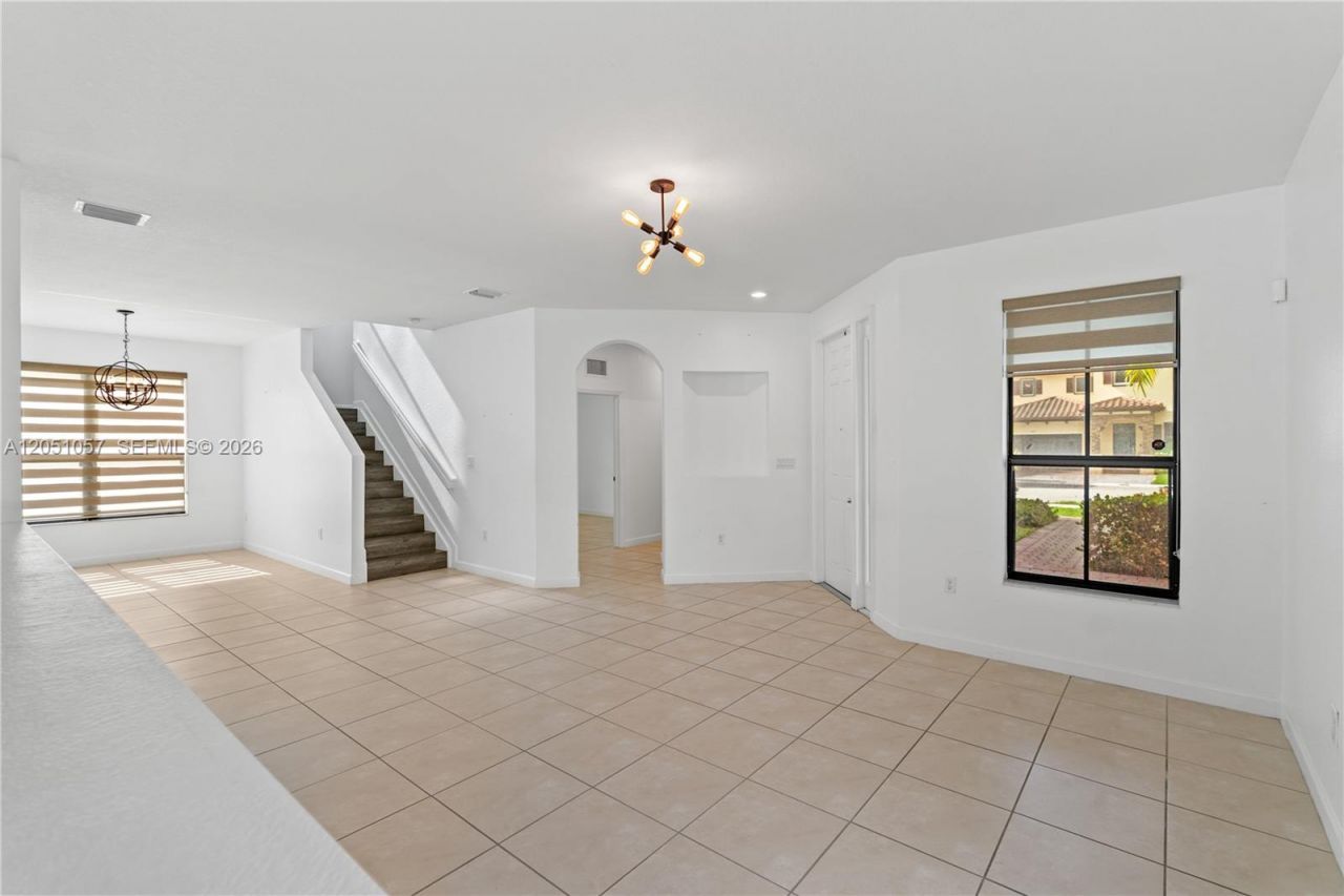 3573 W 93rd Pl, Hialeah, FL 33018 Photo