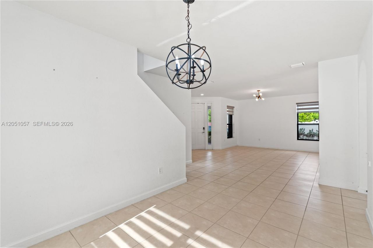 3573 W 93rd Pl, Hialeah, FL 33018 Photo
