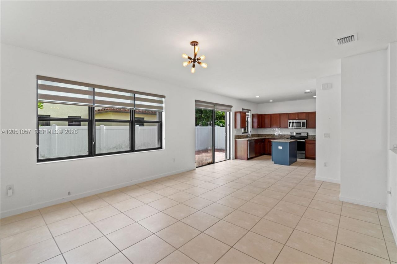 3573 W 93rd Pl, Hialeah, FL 33018 Photo
