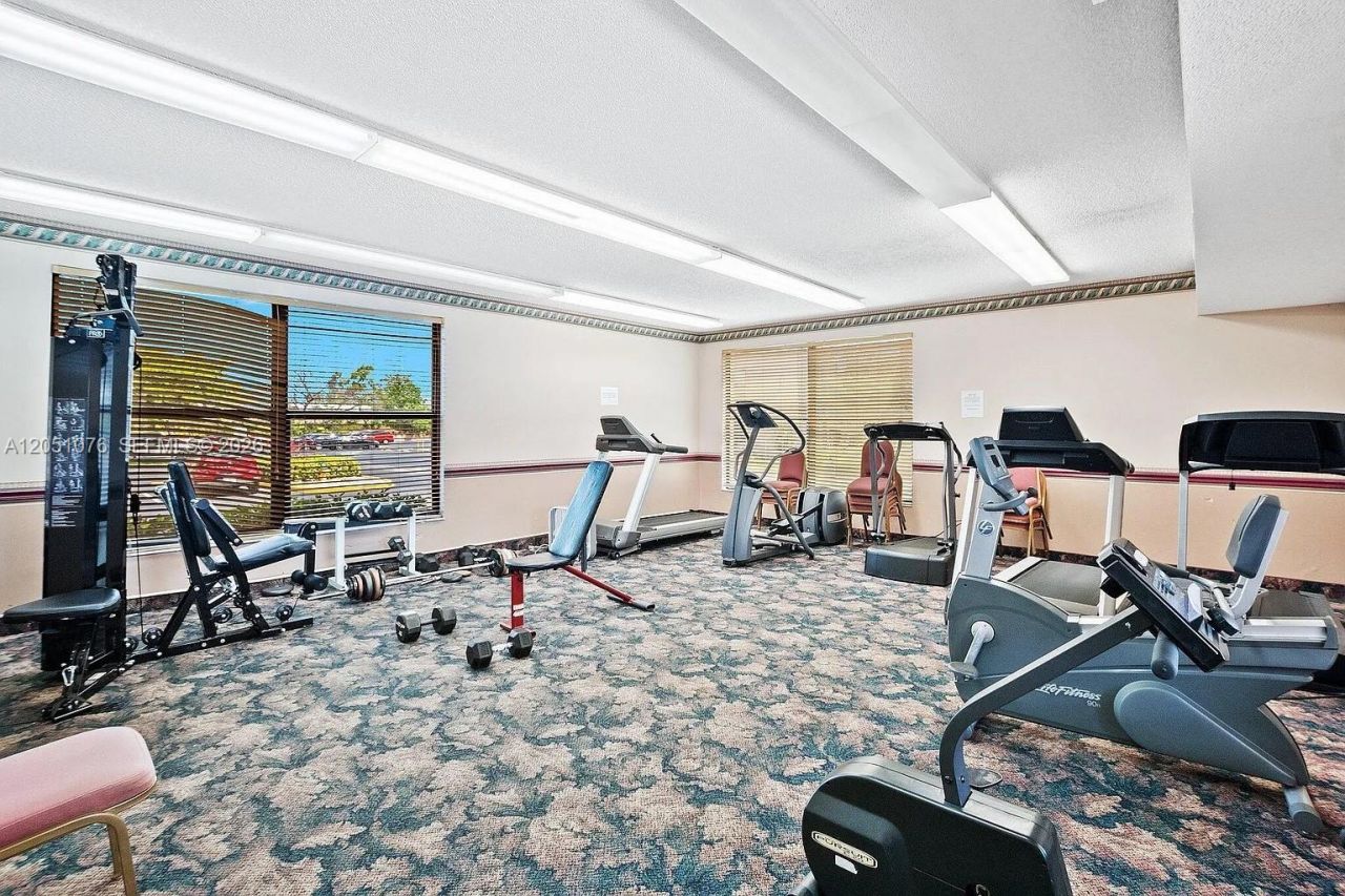 7220 Lake Cir Dr , Unit 301, Margate, FL 33063 Photo