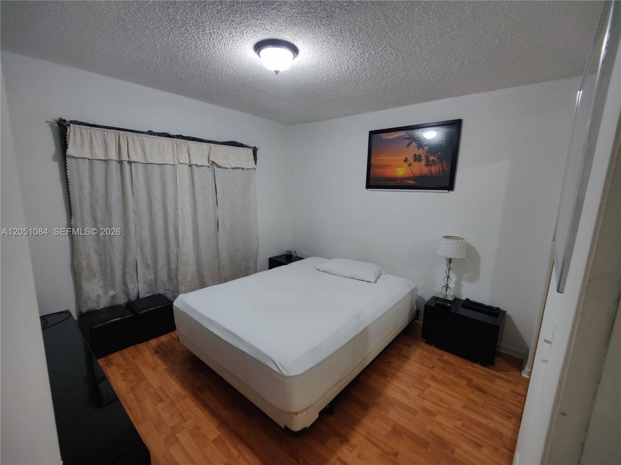 945 NW 19th Ave, Miami, FL 33125 Photo