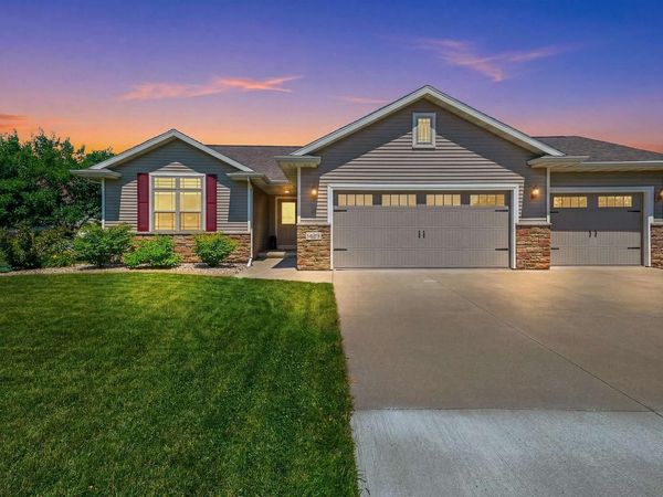 1429 PLAINS AVENUE, Neenah, WI 54956