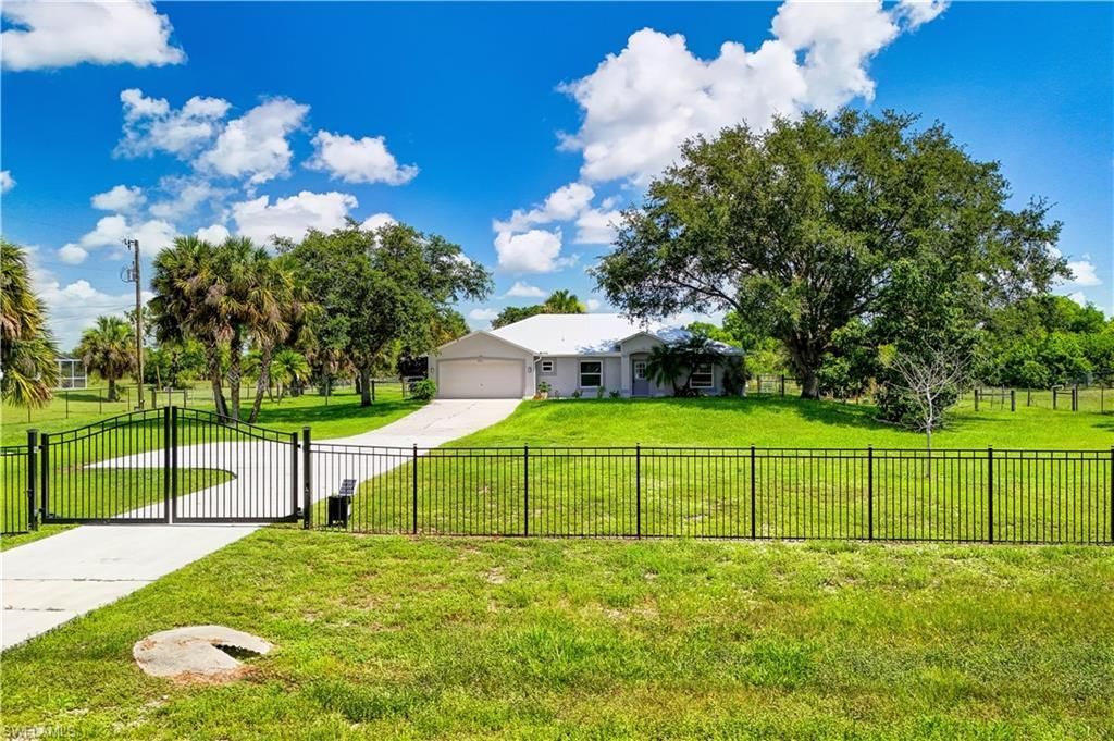 921 47th Ave Ne, Naples, FL 34120 Photo