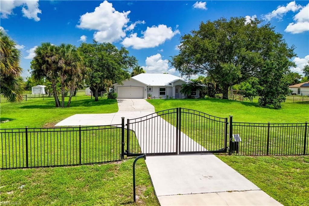 921 47th Ave Ne, Naples, FL 34120 Photo