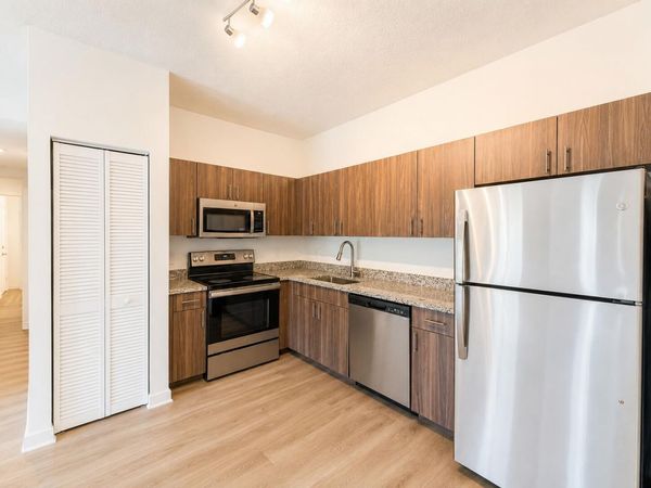 4250 Lakewood Road, Unit 204, Lake Worth Beach, FL 33461