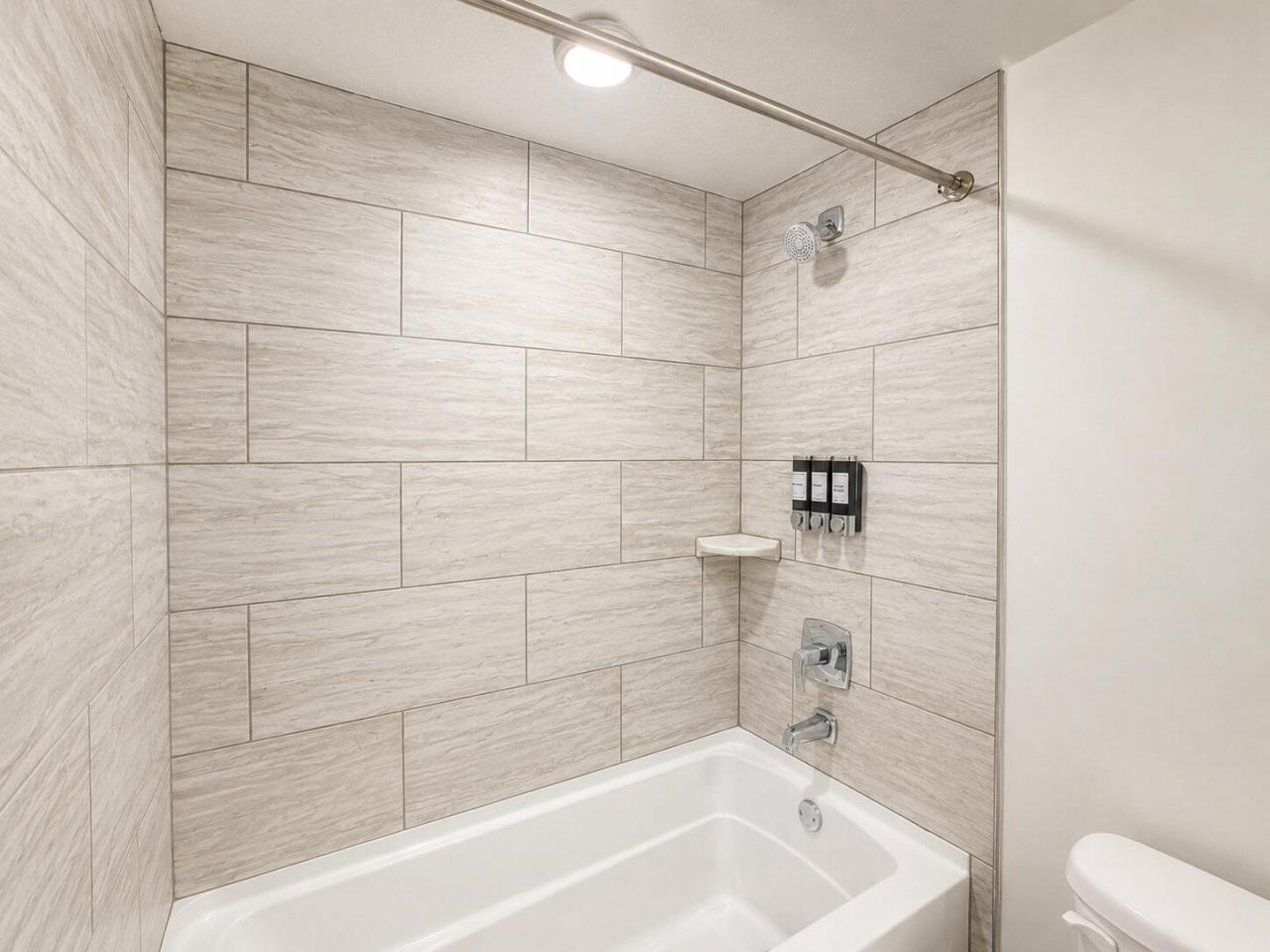 4250 Lakewood Road, Unit 204, Lake Worth Beach, FL 33461 Photo