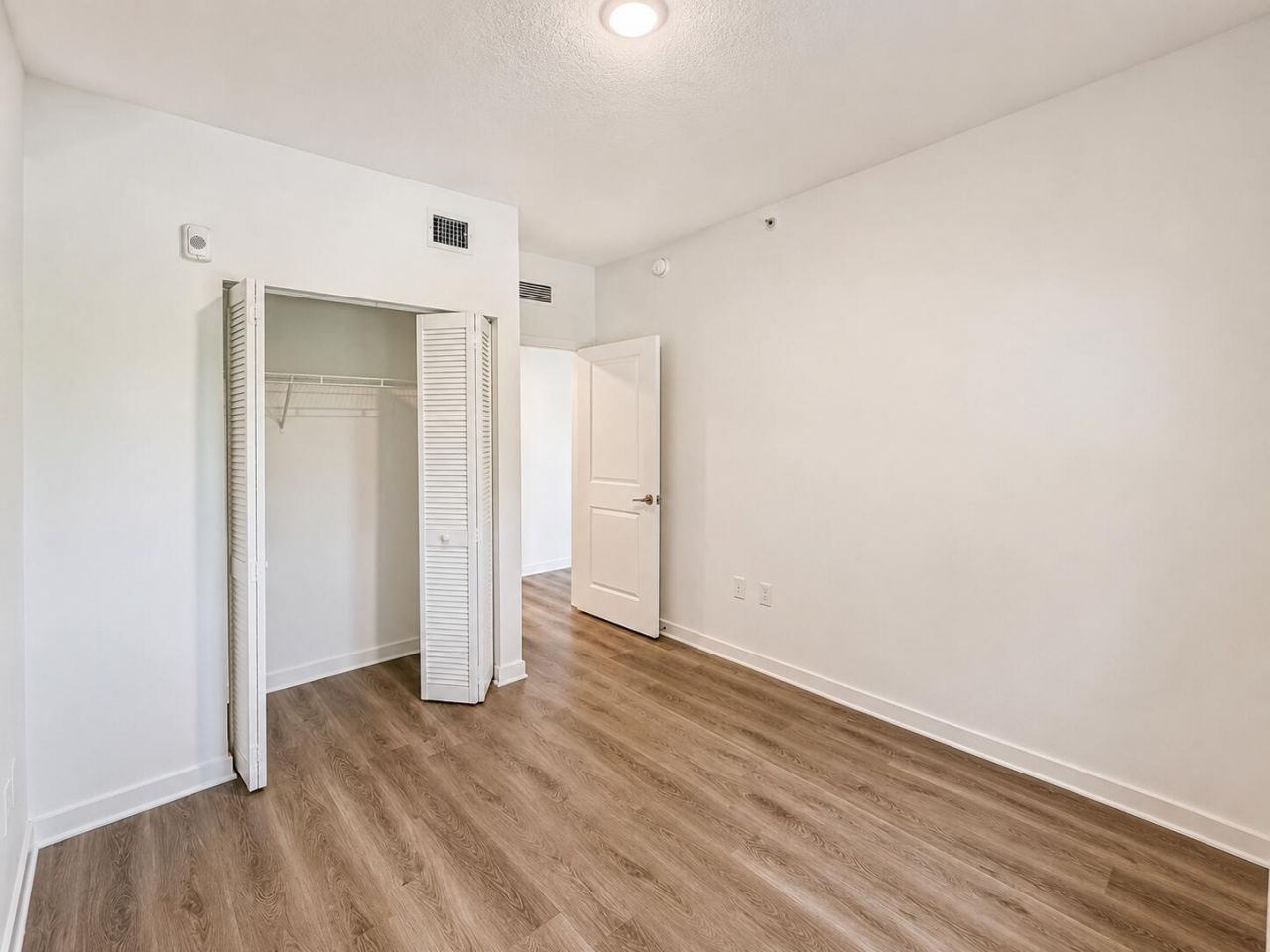 4250 Lakewood Road, Unit 204, Lake Worth Beach, FL 33461 Photo