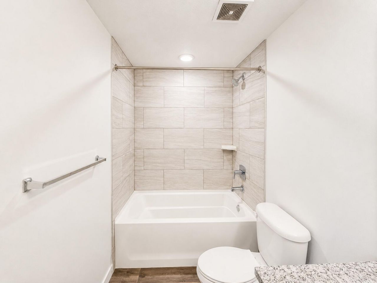 4250 Lakewood Road, Unit 204, Lake Worth Beach, FL 33461 Photo