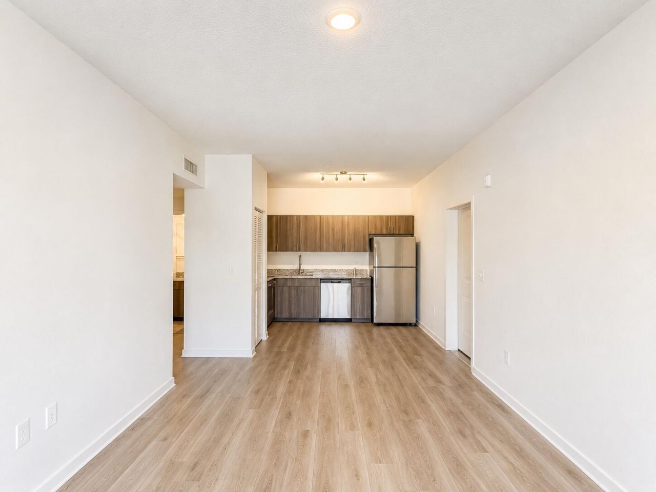 4250 Lakewood Road, Unit 204, Lake Worth Beach, FL 33461 Photo