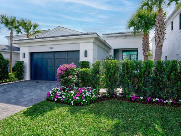 13710 Artisan Circle, Palm Beach Gardens, FL 33418