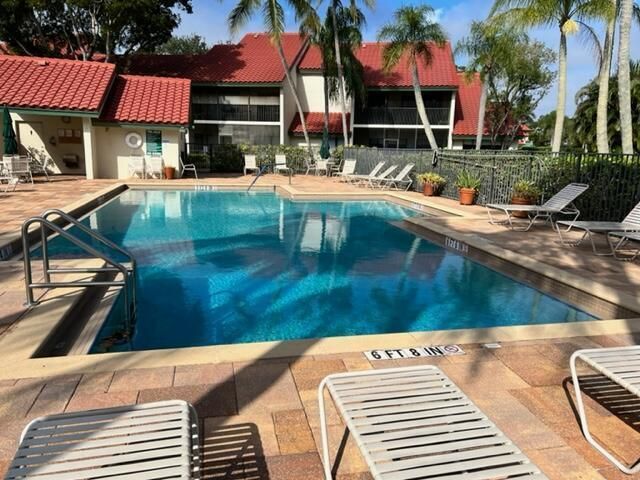 25 Lexington Lane W, Unit E, Palm Beach Gardens, FL 33418 Photo