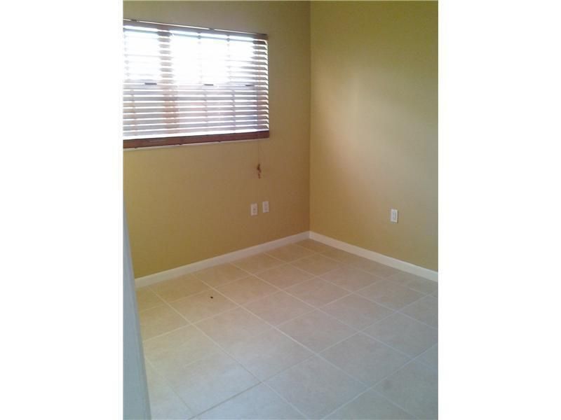8841 NW 14th Street, Pembroke Pines, FL 33024 Photo