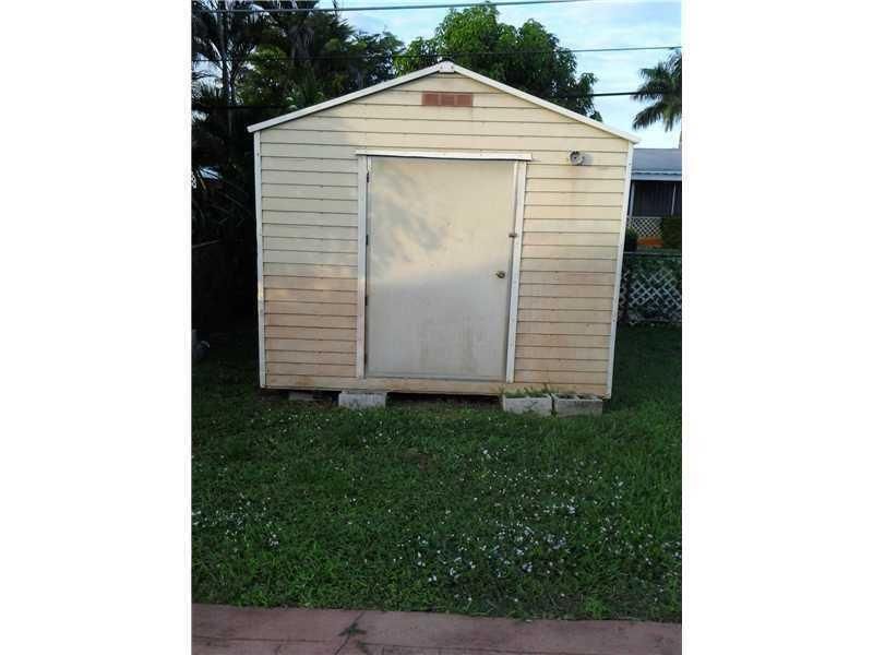 8841 NW 14th Street, Pembroke Pines, FL 33024 Photo