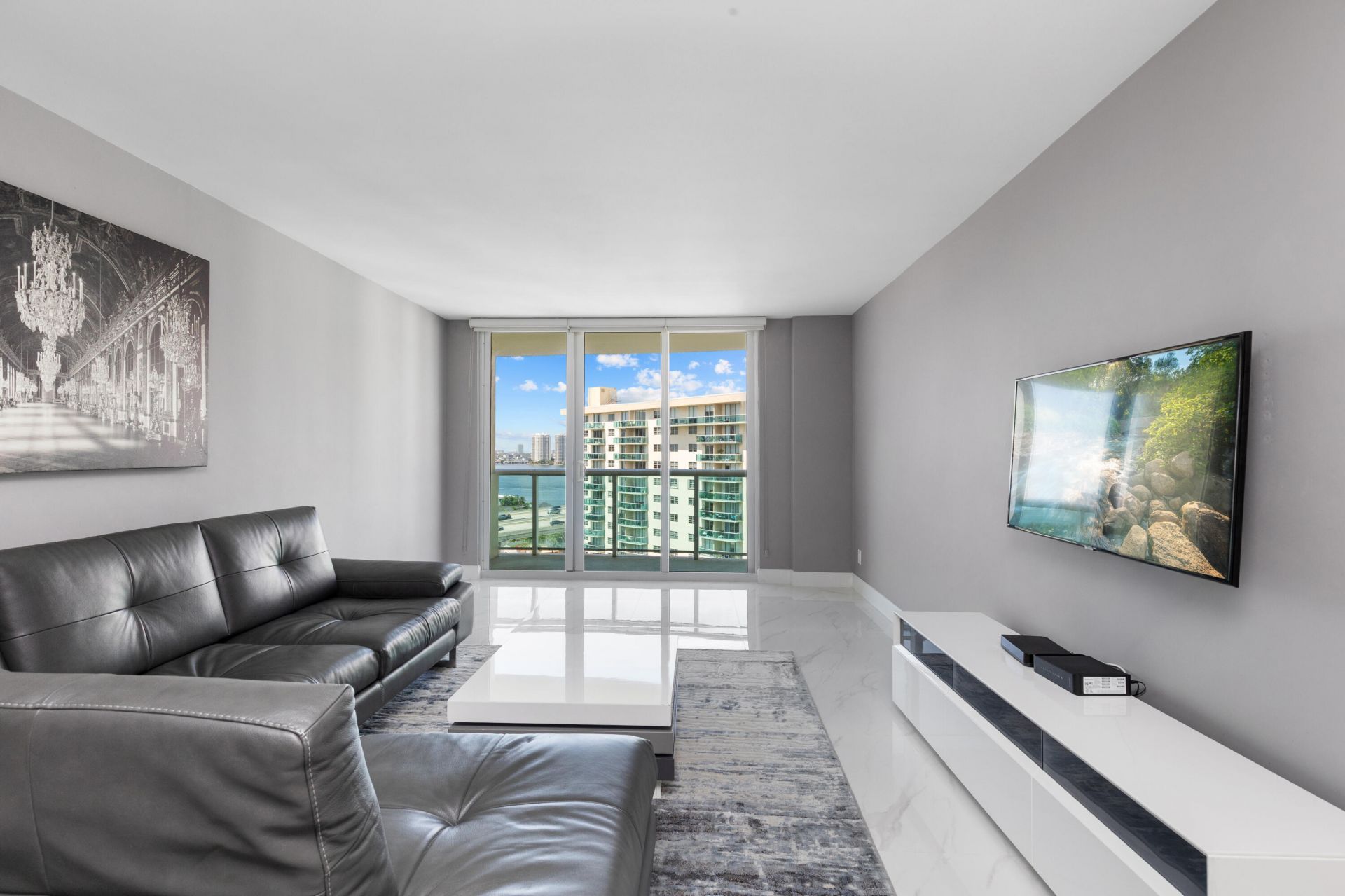 19380 Collins Avenue, Unit 1527, Sunny Isles Beach, FL 33160 Photo