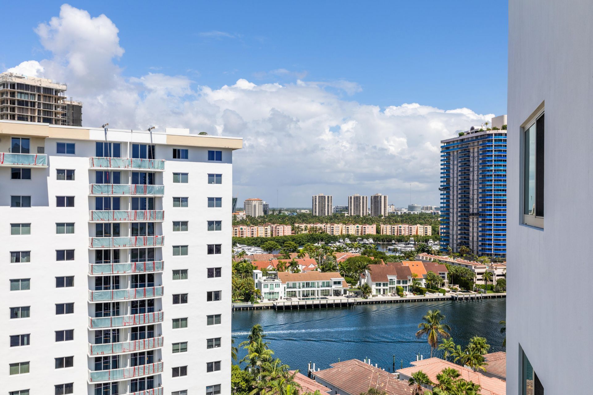 19380 Collins Avenue, Unit 1527, Sunny Isles Beach, FL 33160 Photo