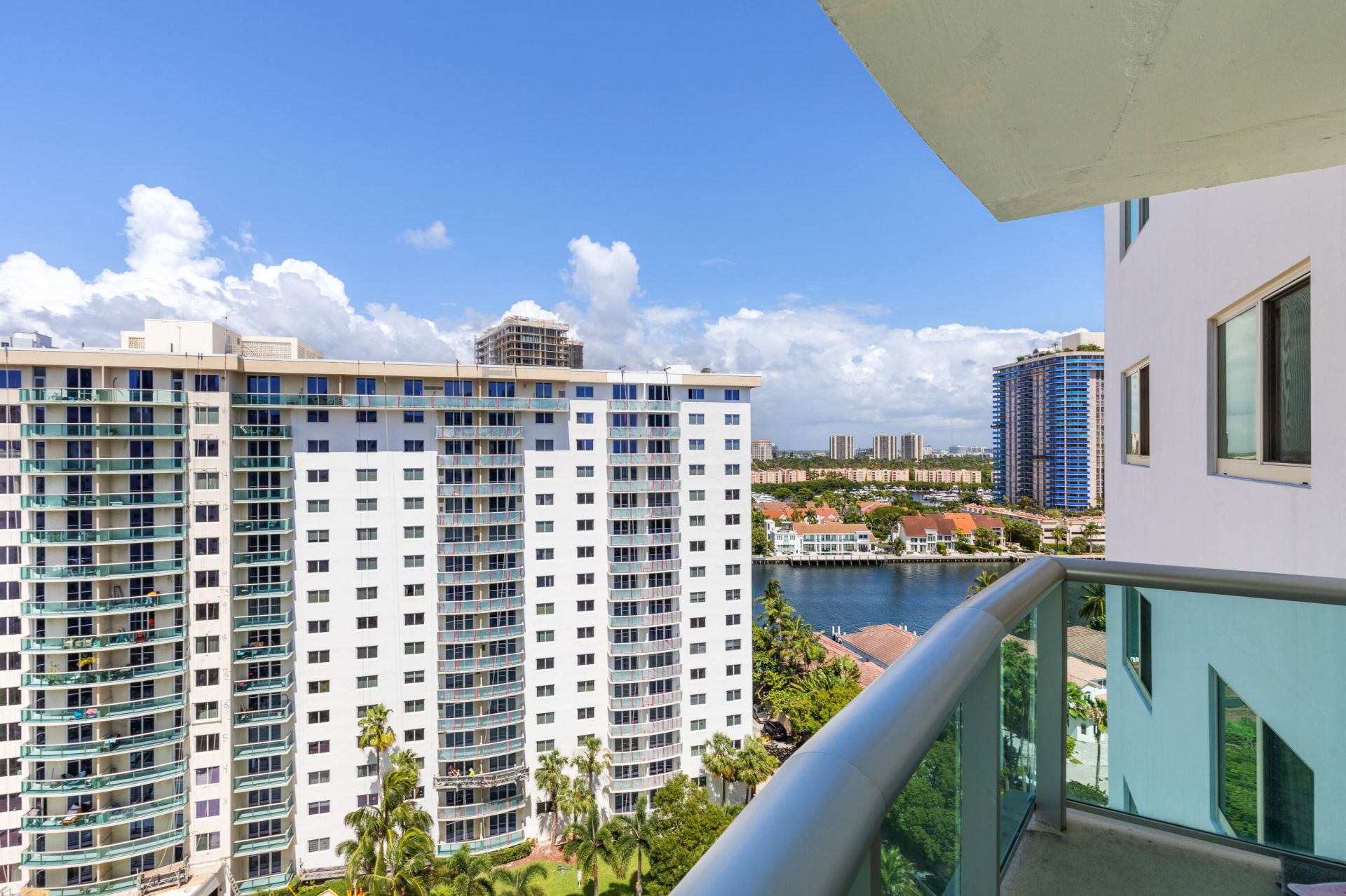 19380 Collins Avenue, Unit 1527, Sunny Isles Beach, FL 33160 Photo