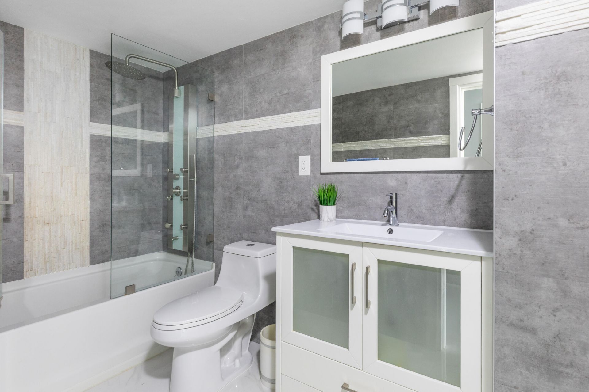 19380 Collins Avenue, Unit 1527, Sunny Isles Beach, FL 33160 Photo