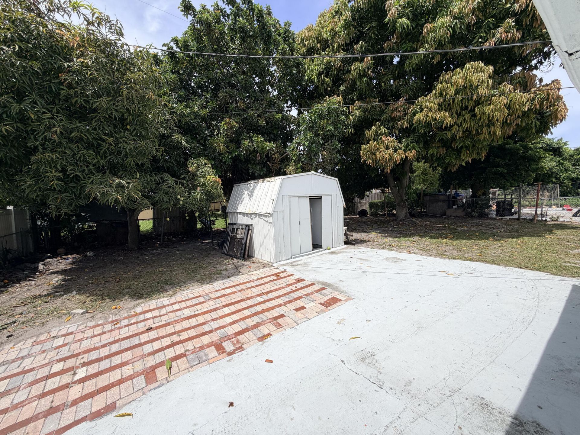 2033 Longwood Road, West Palm Beach, FL 33409 Photo