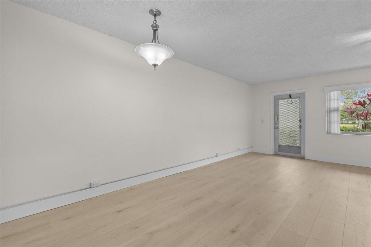 142 Kent I, West Palm Beach, FL 33417 Photo