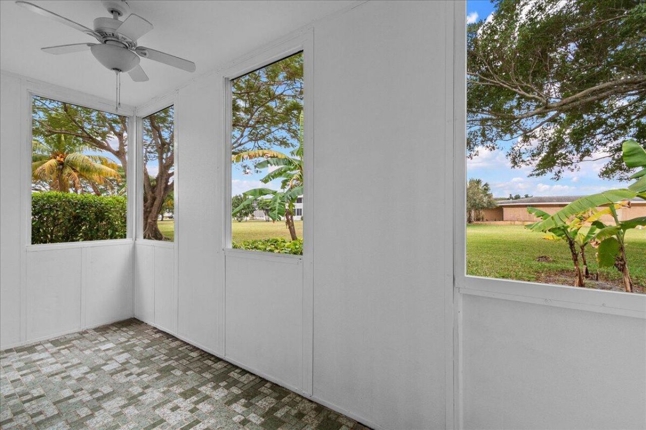 142 Kent I, West Palm Beach, FL 33417 Photo
