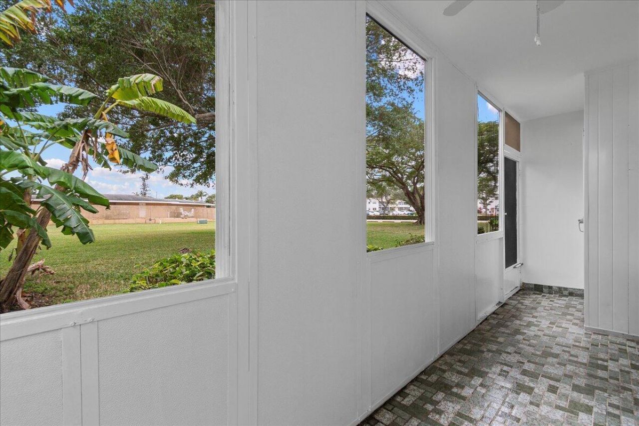 142 Kent I, West Palm Beach, FL 33417 Photo