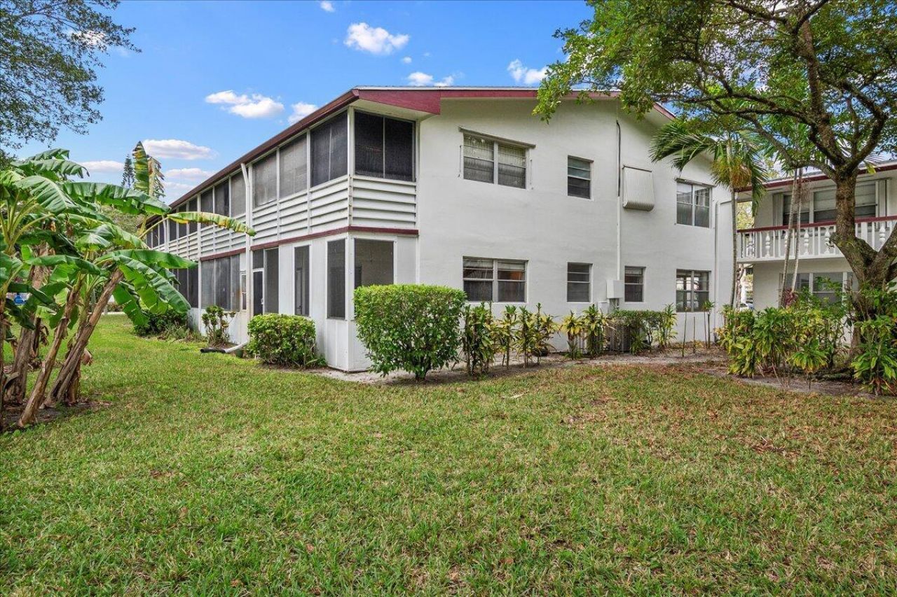 142 Kent I, West Palm Beach, FL 33417 Photo