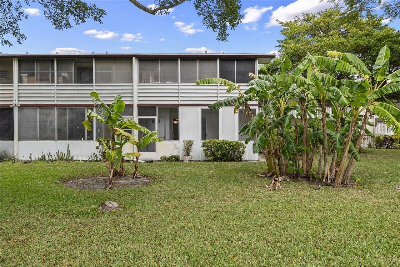 142 Kent I, West Palm Beach, FL 33417 Photo