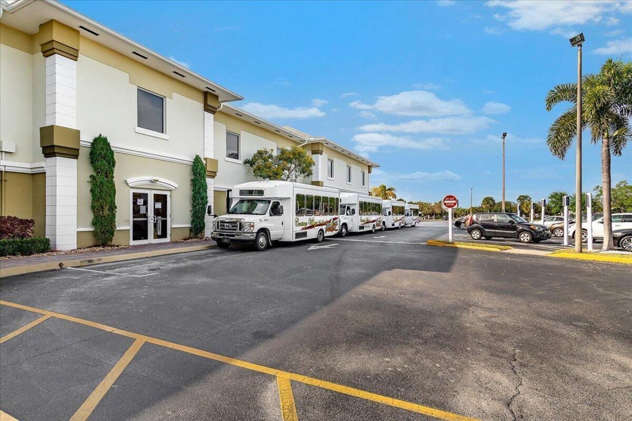 142 Kent I, West Palm Beach, FL 33417 Photo