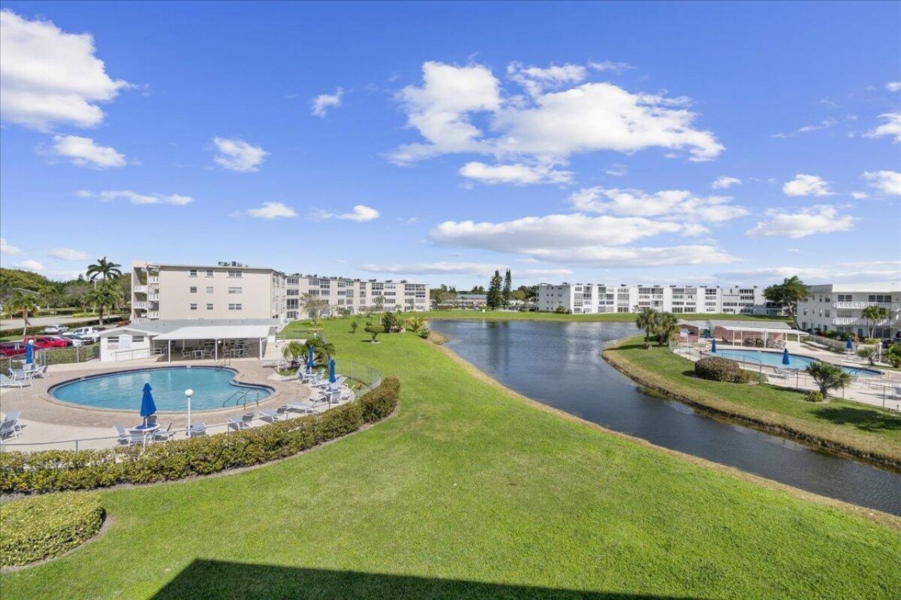142 Kent I, West Palm Beach, FL 33417 Photo