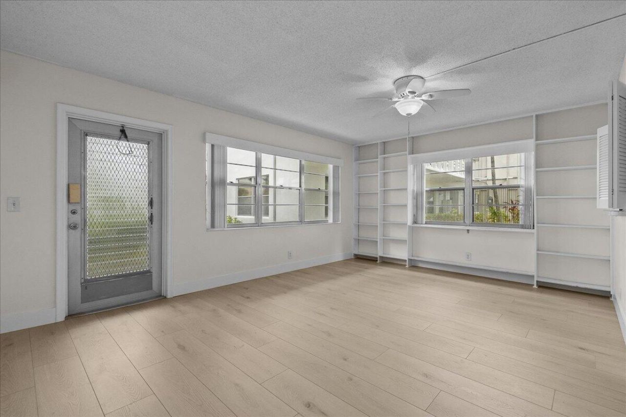 142 Kent I, West Palm Beach, FL 33417 Photo
