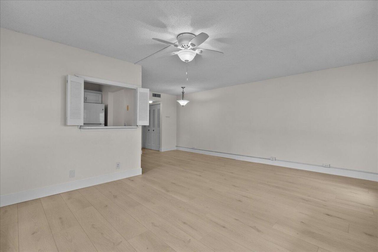 142 Kent I, West Palm Beach, FL 33417 Photo