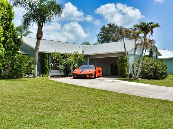 2198 SE Dolphin Road, Port St. Lucie, FL 34952