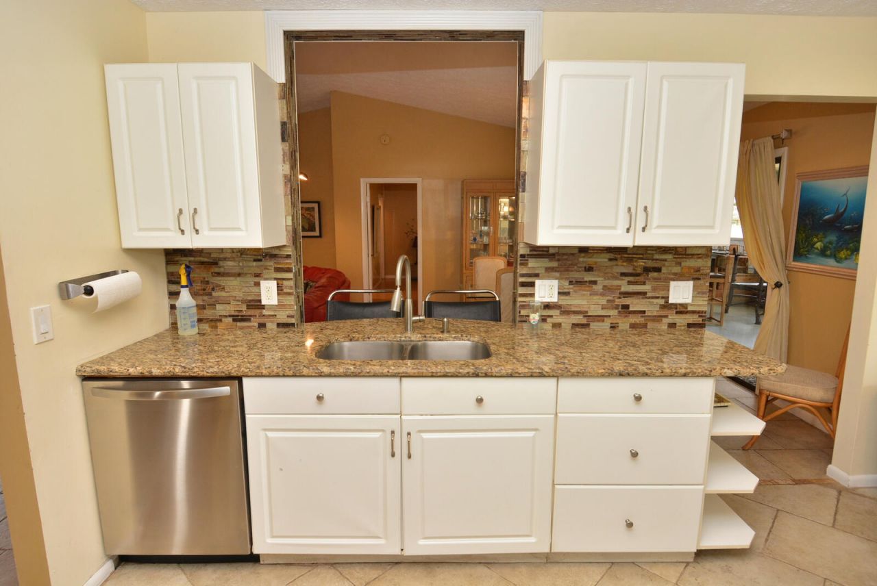 2198 SE Dolphin Road, Port Saint Lucie, FL 34952 Photo