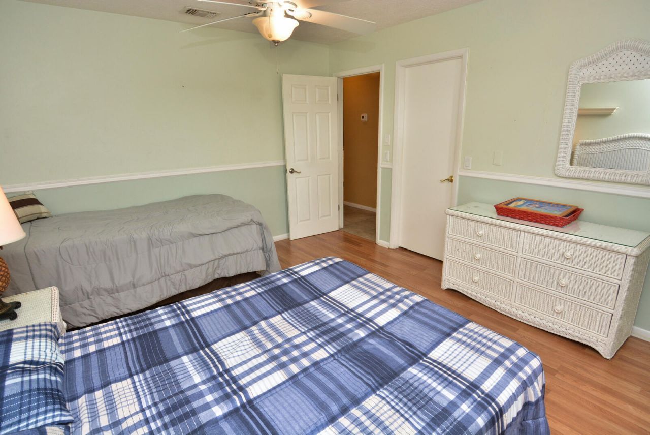 2198 SE Dolphin Road, Port Saint Lucie, FL 34952 Photo