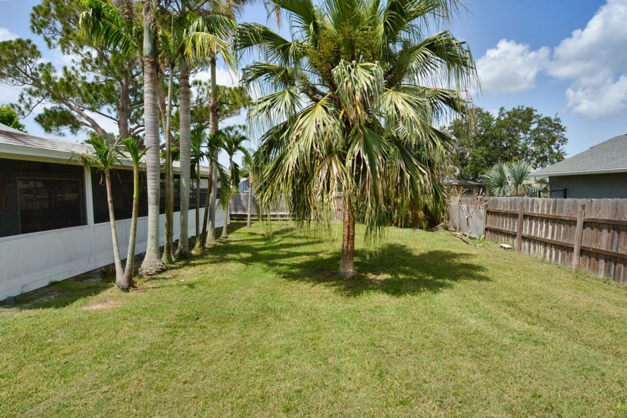 2198 SE Dolphin Road, Port Saint Lucie, FL 34952 Photo