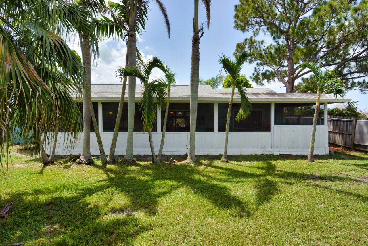 2198 SE Dolphin Road, Port Saint Lucie, FL 34952 Photo